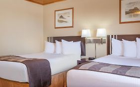 Econo Lodge Inn & Suites